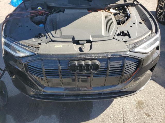 89839105 :رقم المزاد ، WA1LABGE3MB019699 vin ، 2021 Audi E-tron مزاد بيع