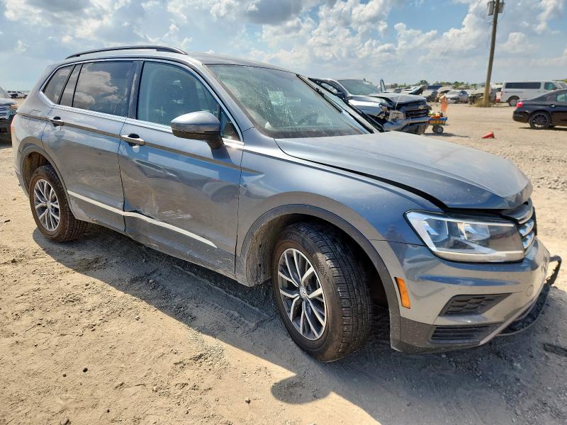 Продажа на аукционе авто 2020 Volkswagen Tiguan, vin: 3VV3B7AX0LM096307, номер лота: 82325245