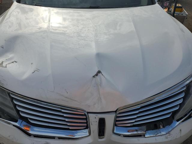 81901095 :رقم المزاد ، 2LMTJ6LR8GBL53988 vin ، 2016 Lincoln Mkx Reserv مزاد بيع