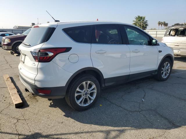 89677325 :رقم المزاد ، 1FMCU9GD5HUB45551 vin ، 2017 Ford Escape Se مزاد بيع