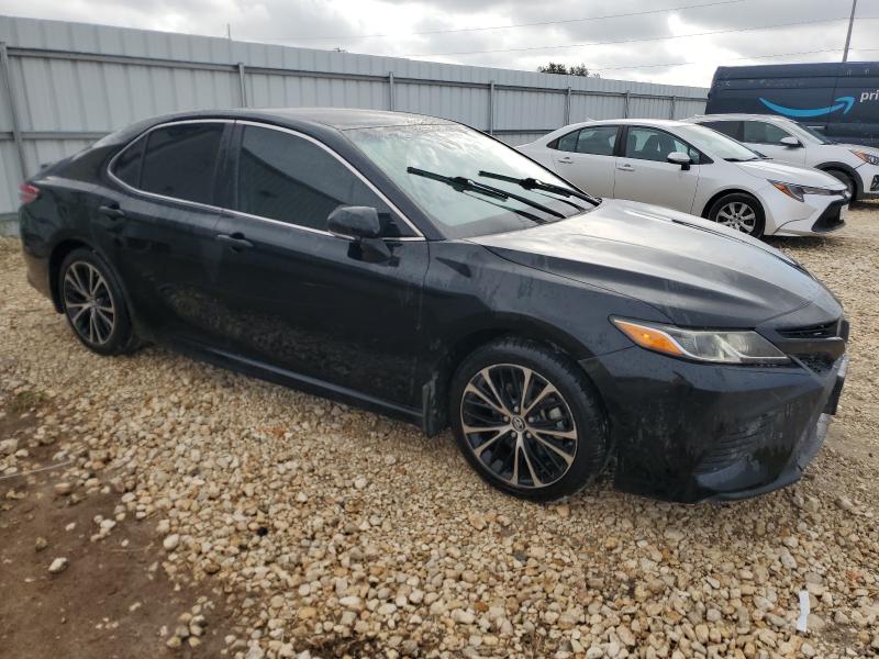 Продажа на аукционе авто 2018 Toyota Camry L, vin: 4T1B11HK0JU040621, номер лота: 89824035