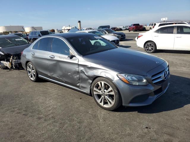 90042355 :رقم المزاد ، 55SWF4JB3JU241570 vin ، 2018 Mercedes-benz C مزاد بيع