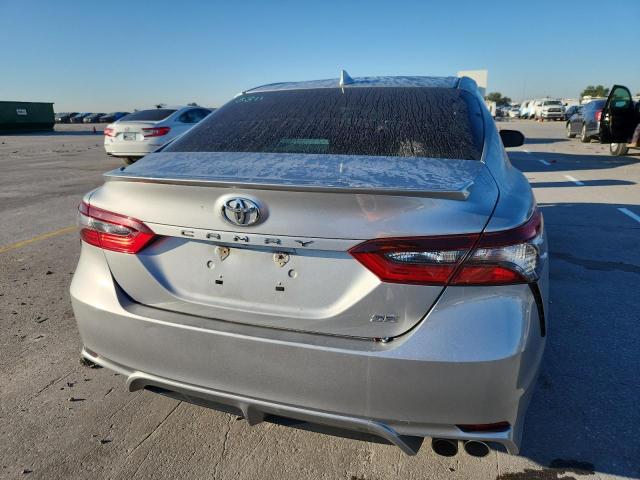 86230985 :رقم المزاد ، 4T1G11AK9MU427835 vin ، 2021 Toyota Camry مزاد بيع