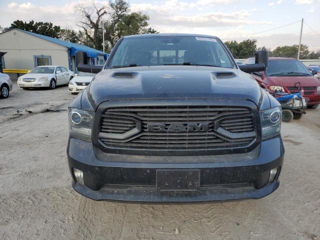 86701105 :رقم المزاد ، 1C6RR7UT3JS197656 vin ، 2018 Ram 1500 مزاد بيع
