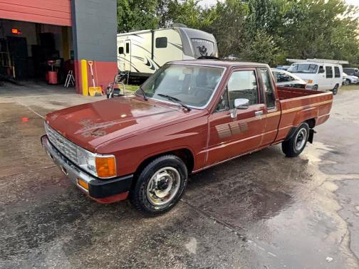 1985 Toyota Pickup Xtr მანქანა იყიდება აუქციონზე, vin: JT4RN56D9F5042940, აუქციონის ნომერი: 87126285