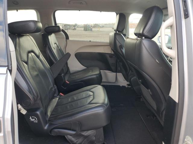 90378685 :رقم المزاد ، 2C4RC1BG0JR210992 vin ، 2018 Chrysler Pacifica مزاد بيع