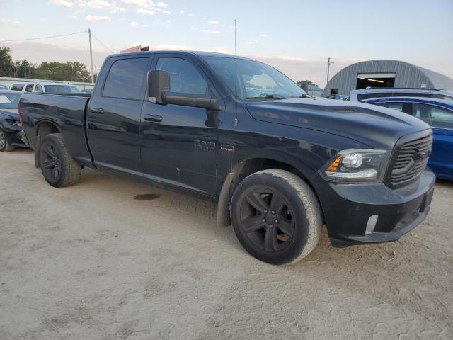 86701105 :رقم المزاد ، 1C6RR7UT3JS197656 vin ، 2018 Ram 1500 مزاد بيع