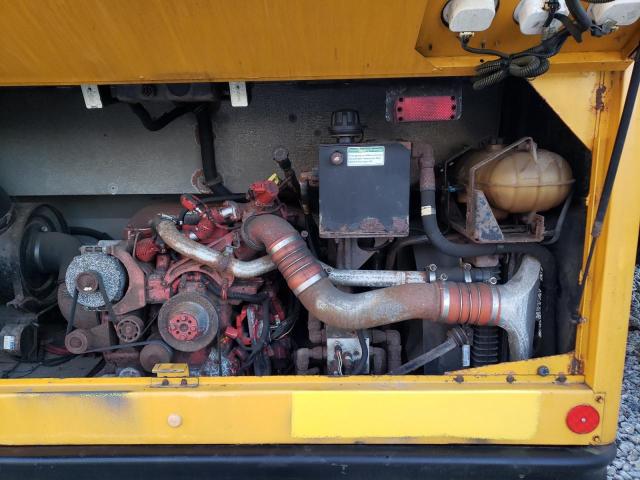 84474215 :رقم المزاد ، 1T7YN4E28C1150090 vin ، 2012 Thomas Saf-t-liner Hdx مزاد بيع