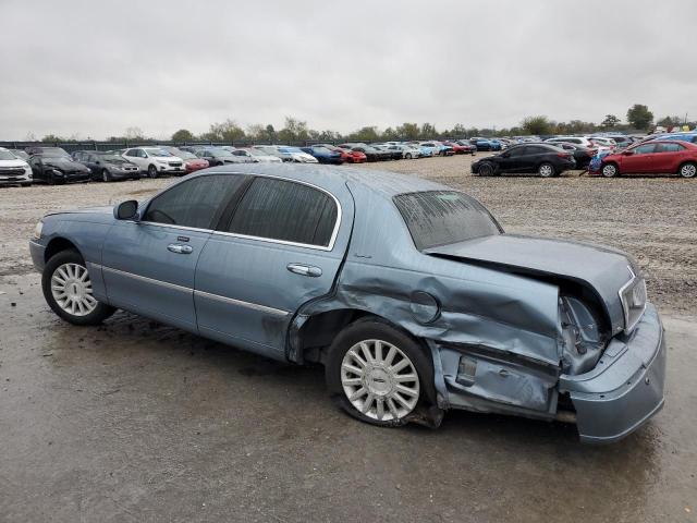 90116105 :رقم المزاد ، 1LNHM82W73Y697448 vin ، 2003 Lincoln Town Car مزاد بيع