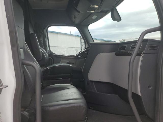 Auction sale of the 2019 Freightliner Cascadia 1, vin: 3AKJHHDR2KSKL4272, lot number: 85601905
