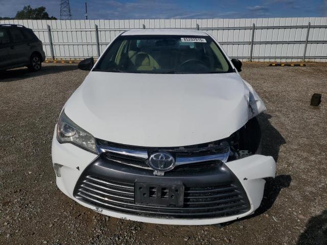 2015 Toyota Camry Le მანქანა იყიდება აუქციონზე, vin: 4T1BF1FK3FU027762, აუქციონის ნომერი: 85202915