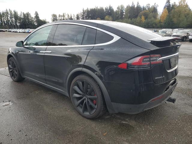 82632375 :رقم المزاد ، 5YJXCAE24JF126015 vin ، 2018 Tesla Model X مزاد بيع