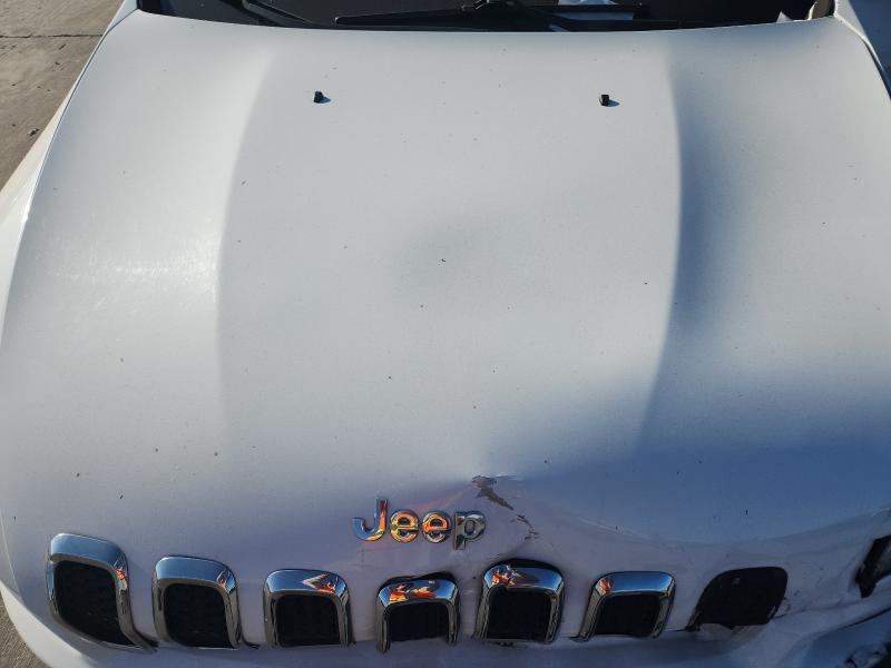 82410185 :رقم المزاد ، 1C4PJLCB9GW373927 vin ، 2016 Jeep Cherokee مزاد بيع
