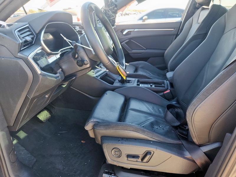 90832715 :رقم المزاد ، WA1EECF30N1039242 vin ، 2022 Audi Q3 مزاد بيع