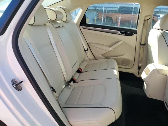 90276285 :رقم المزاد ، 1VWDT7A35HC049082 vin ، 2017 Volkswagen Passat مزاد بيع