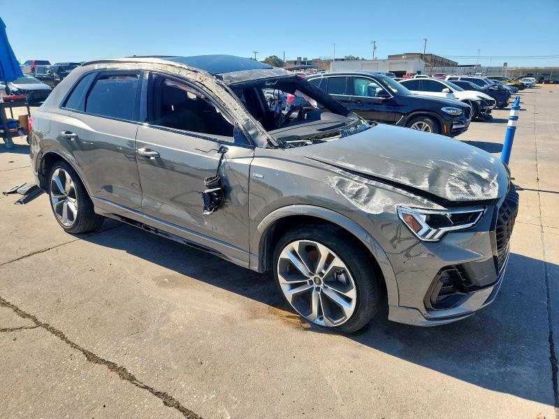 90832715 :رقم المزاد ، WA1EECF30N1039242 vin ، 2022 Audi Q3 مزاد بيع