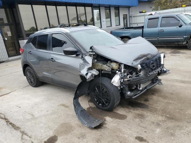 82419595 :رقم المزاد ، 3N1CP5CU4JL533481 vin ، 2018 Nissan Kicks مزاد بيع