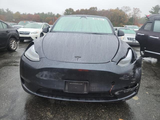2024 Tesla Model Y მანქანა იყიდება აუქციონზე, vin: 7SAYGDED9RF018824, აუქციონის ნომერი: 89921355