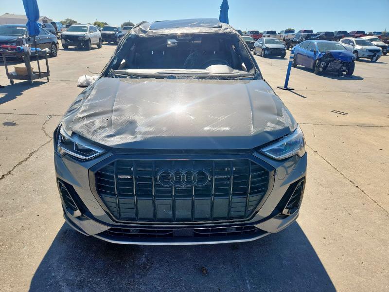 90832715 :رقم المزاد ، WA1EECF30N1039242 vin ، 2022 Audi Q3 مزاد بيع