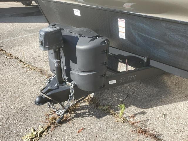 86826215 :رقم المزاد ، 4X4TWBG29PU024972 vin ، 2023 Forest River Wildwood Laminated Towables مزاد بيع