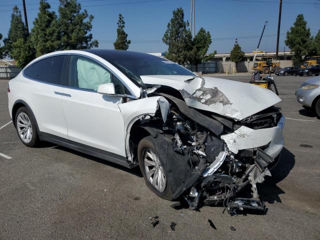 2020 Tesla Model X მანქანა იყიდება აუქციონზე, vin: 5YJXCAE23LF301809, აუქციონის ნომერი: 83981085