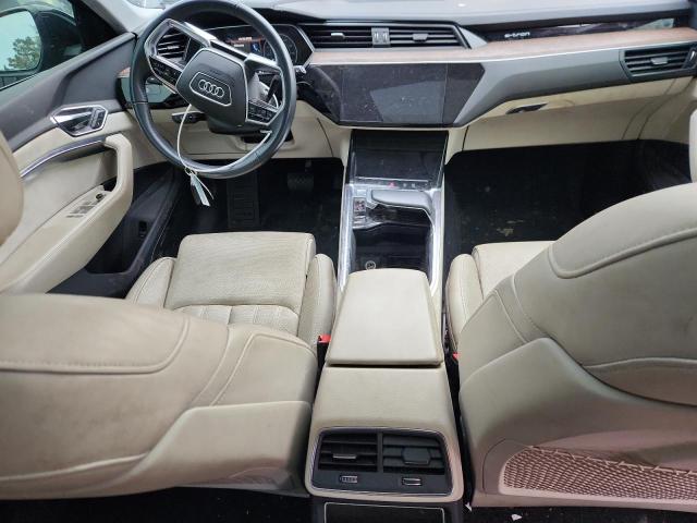Продаж на аукціоні авто 2019 Audi E-tron Pre, vin: WA1VAAGE4KB011224, номер лоту: 90250945
