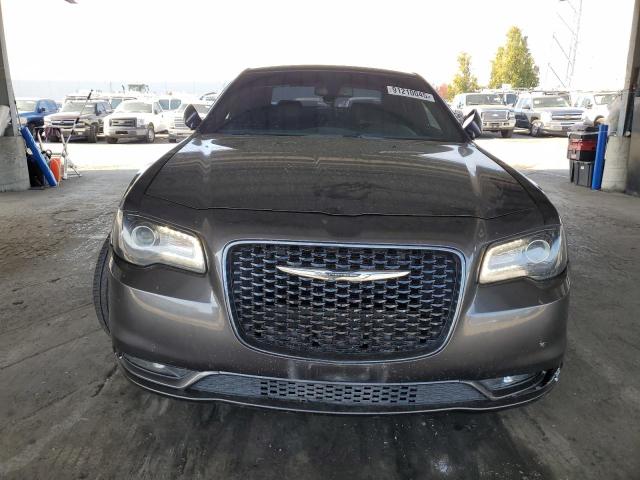 91210045 :رقم المزاد ، 2C3CCAGG3JH267356 vin ، 2018 Chrysler 300 مزاد بيع