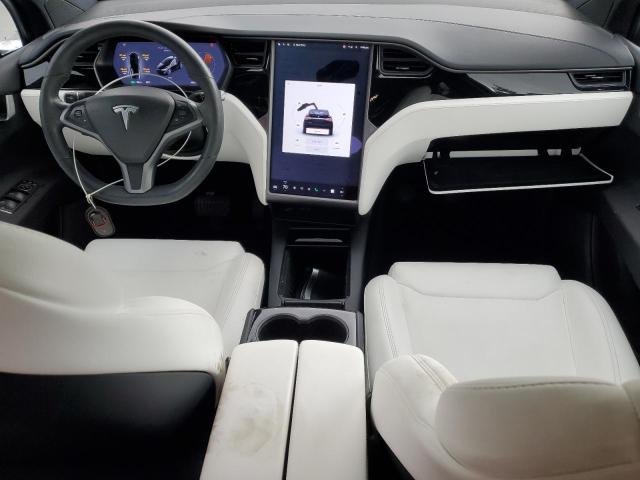82632375 :رقم المزاد ، 5YJXCAE24JF126015 vin ، 2018 Tesla Model X مزاد بيع