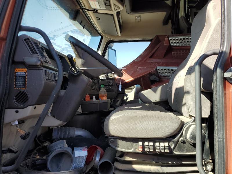 Продаж на аукціоні авто 2018 Volvo Vnl, vin: 4V4NC9EG3JN995180, номер лоту: 86511025