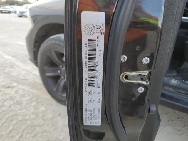 86701105 :رقم المزاد ، 1C6RR7UT3JS197656 vin ، 2018 Ram 1500 مزاد بيع