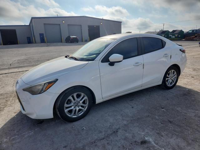 86164345 :رقم المزاد ، 3MYDLBZV9GY135191 vin ، 2016 Toyota Scion Ia مزاد بيع