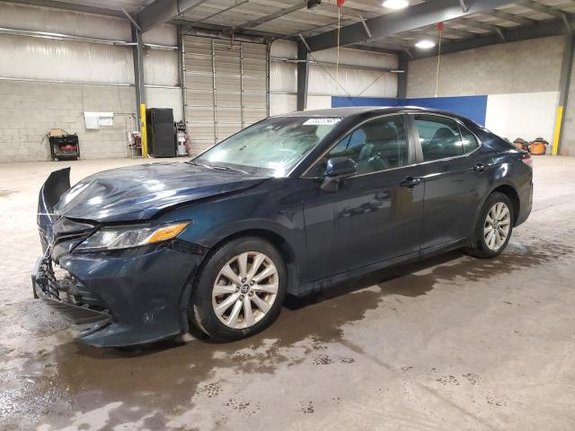 86990825 :رقم المزاد ، 4T1B11HKXJU574063 vin ، 2018 Toyota Camry مزاد بيع