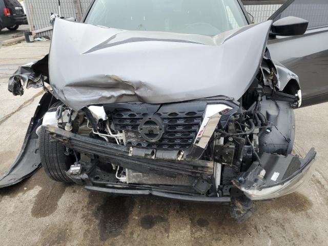 82419595 :رقم المزاد ، 3N1CP5CU4JL533481 vin ، 2018 Nissan Kicks مزاد بيع
