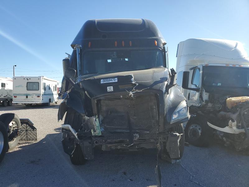 2022 Freightliner Cascadia 126 მანქანა იყიდება აუქციონზე, vin: 3AKJHHDR8NSMF4015, აუქციონის ნომერი: 66959475