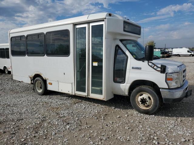 86529435 :رقم المزاد ، 1FDFE4FS3GDC57941 vin ، 2016 Ford Econoline E450 Super Duty Cutaway Van مزاد بيع