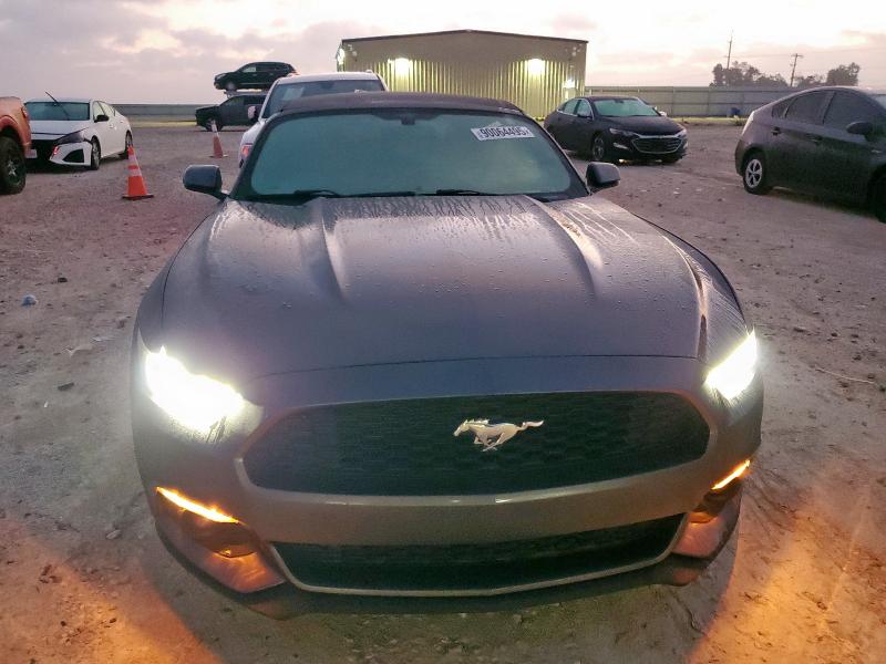 90064495 :رقم المزاد ، 1FATP8UH8F5424938 vin ، 2015 Ford Mustang مزاد بيع