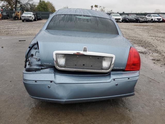 90116105 :رقم المزاد ، 1LNHM82W73Y697448 vin ، 2003 Lincoln Town Car مزاد بيع