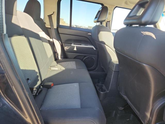 90369305 :رقم المزاد ، 1J8FF28W38D622246 vin ، 2008 Jeep Patriot مزاد بيع