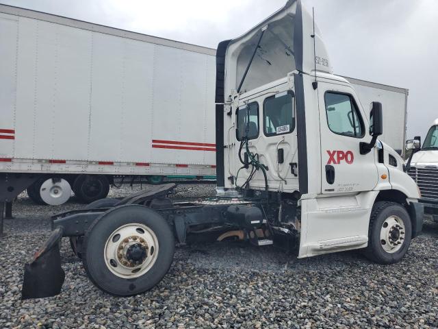 Продажа на аукционе авто 2017 Freightliner Cascadia 1, vin: 3AKBGADV5HSJD0486, номер лота: 83940885