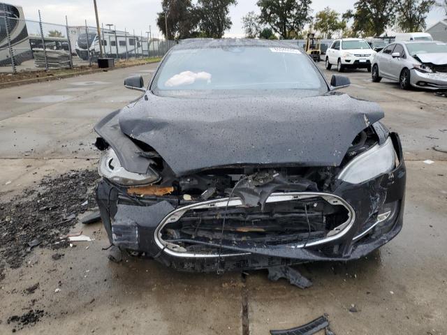 86040095 :رقم المزاد ، 5YJSA1E45GF136269 vin ، 2016 Tesla Model S مزاد بيع