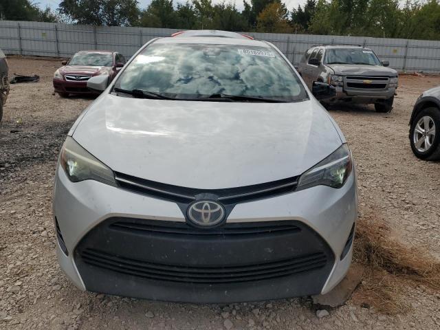 85189975 :رقم المزاد ، 5YFBURHE6HP697032 vin ، 2017 Toyota Corolla مزاد بيع