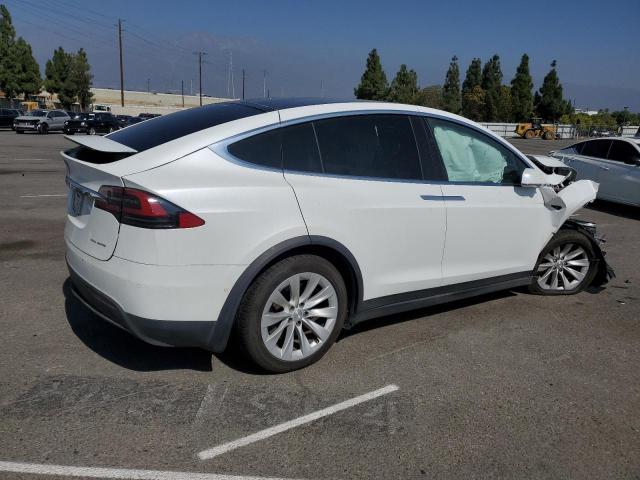 2020 Tesla Model X მანქანა იყიდება აუქციონზე, vin: 5YJXCAE23LF301809, აუქციონის ნომერი: 83981085