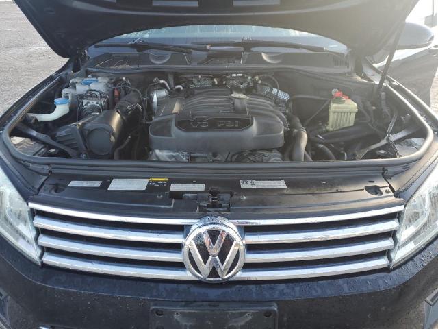 Продажа на аукционе авто 2017 Volkswagen Touareg Wo, vin: WVGRF7BP1HD001263, номер лота: 82233955