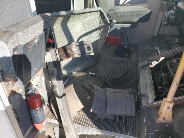 90648205 :رقم المزاد ، 1FCJE39L3YHA77527 vin ، 2000 Ford E350 مزاد بيع
