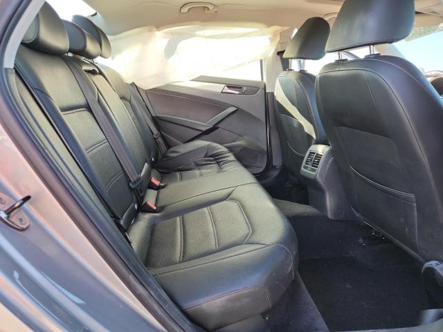 89658495 :رقم المزاد ، 1VWBP7A31DC025254 vin ، 2013 Volkswagen Passat مزاد بيع