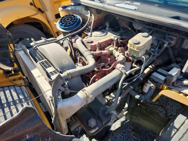 84573385 :رقم المزاد ، 4UZABRDU7CCBP5458 vin ، 2012 Freightliner Chassis B2 مزاد بيع
