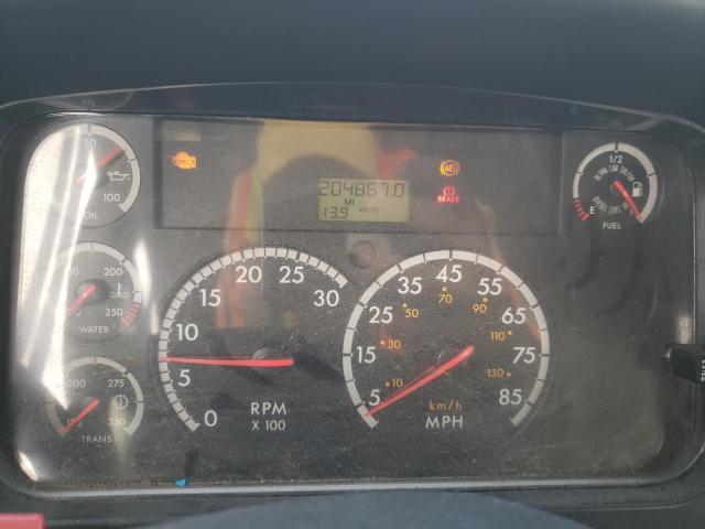 84649105 :رقم المزاد ، 4UZABRDUXBCAU5012 vin ، 2011 Freightliner Saf-t-liner C2 مزاد بيع