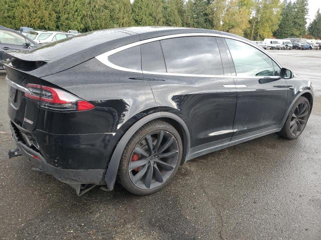 82632375 :رقم المزاد ، 5YJXCAE24JF126015 vin ، 2018 Tesla Model X مزاد بيع