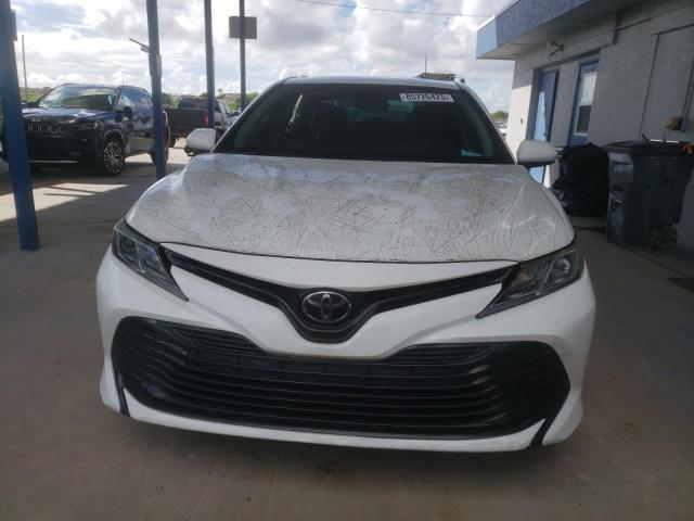 2018 Toyota Camry მანქანა იყიდება აუქციონზე, vin: 4T1B11HK7JU618536, აუქციონის ნომერი: 85726425