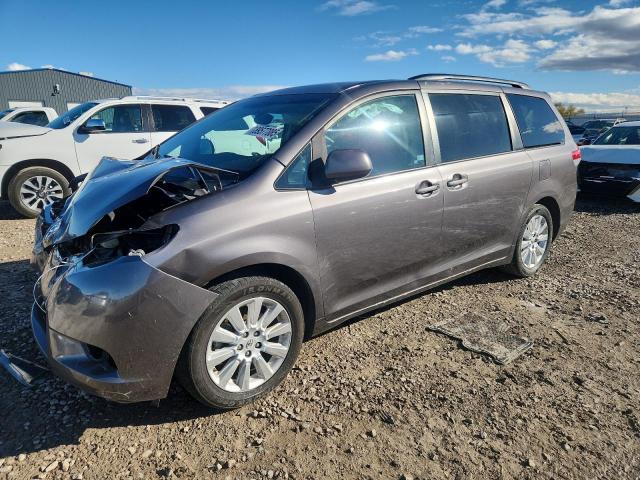 89577085 :رقم المزاد ، 5TDDK3DC7BS008856 vin ، 2011 Toyota Sienna Xle مزاد بيع